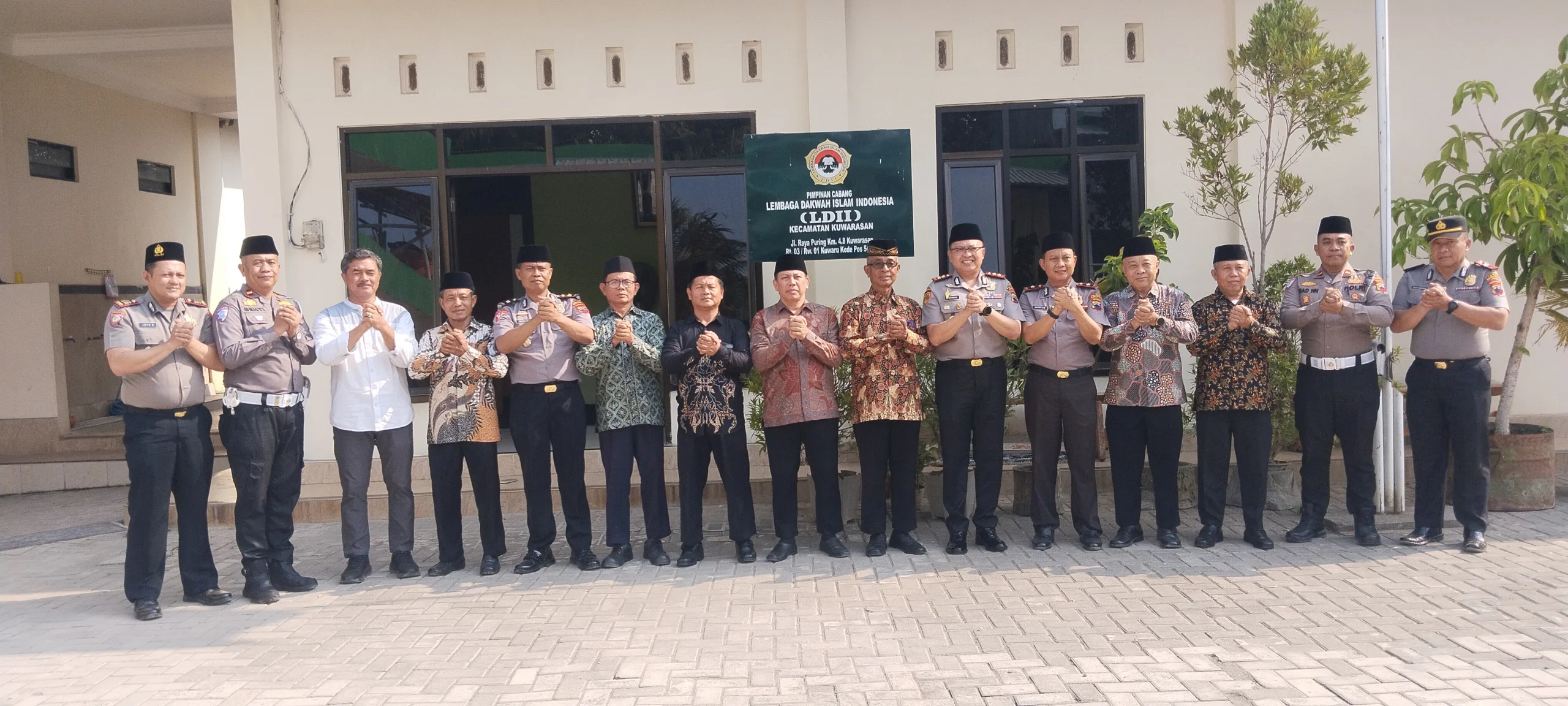 Kapolres Kebumen AKBP Rachmad C.Yusuf dan pejabat utama Polres Kebumen bersama jajaran Pengurus DPD LDII Kebumen